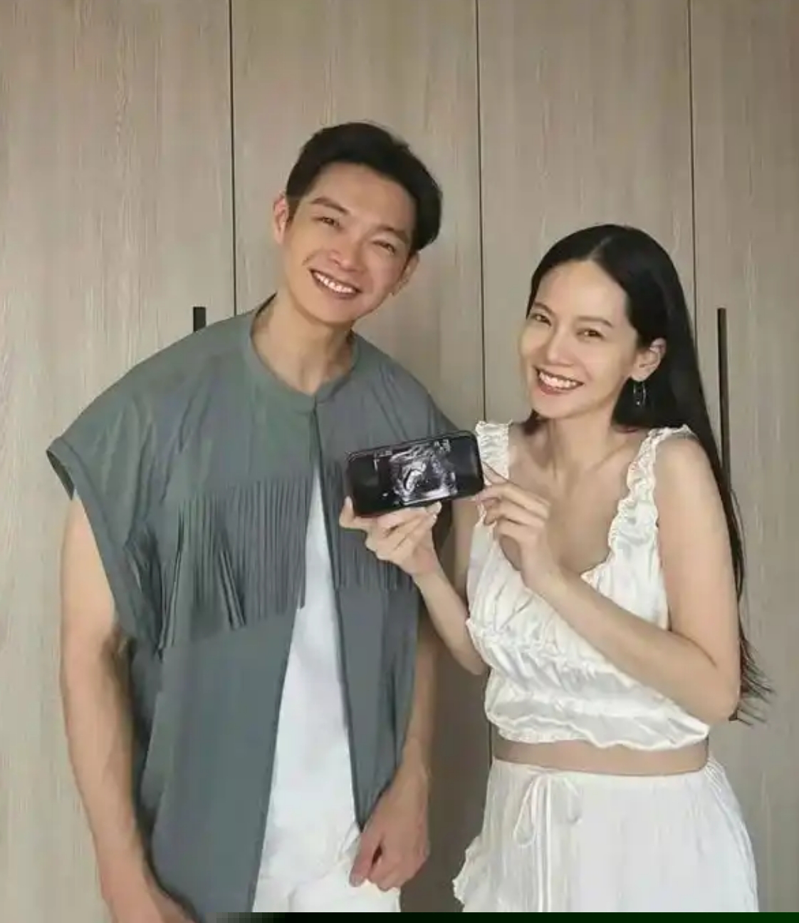 曾之乔宣布怀孕 与辰亦儒升级为父母