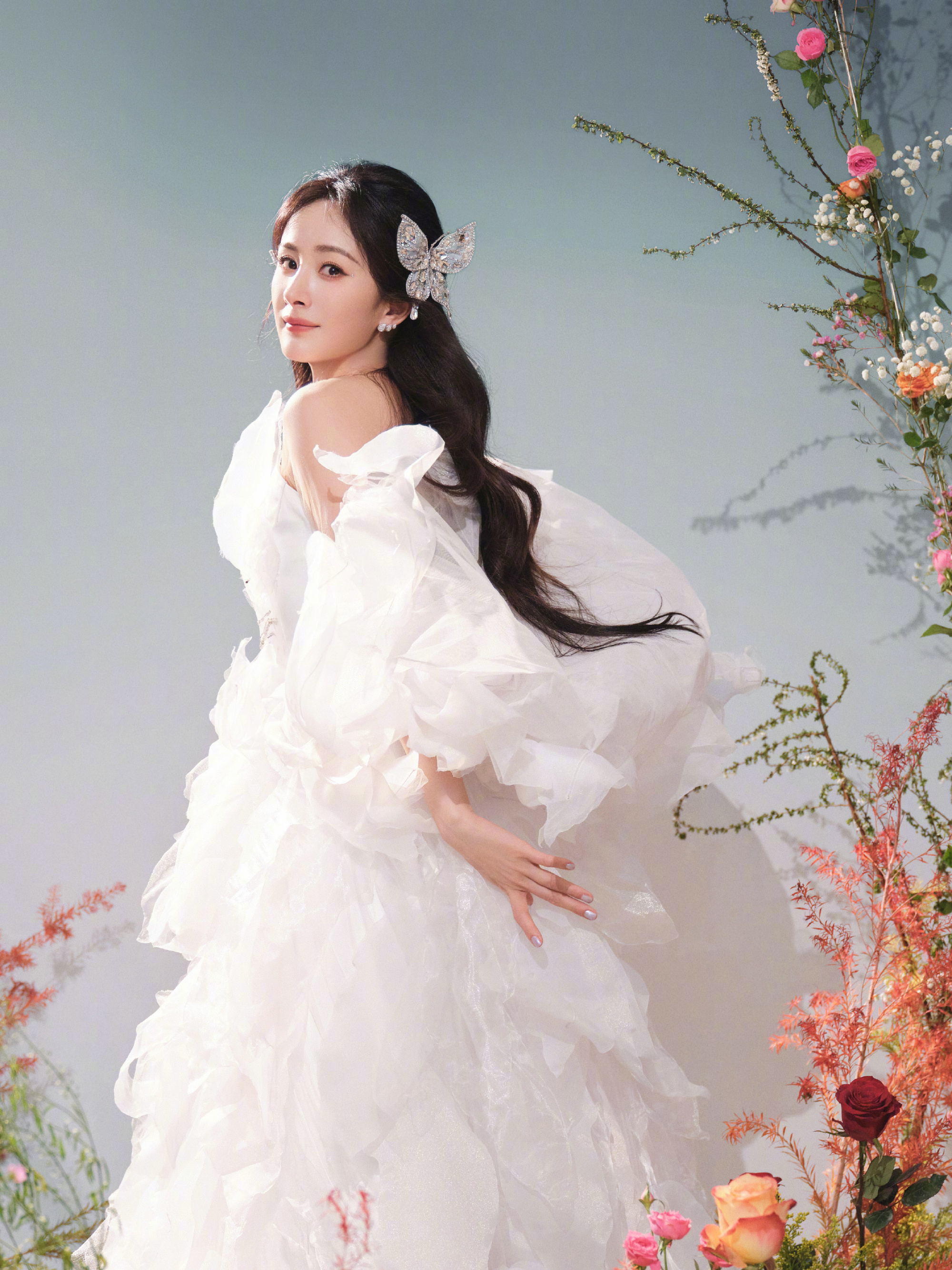 002ZLx3Bly1hx4am62ouoj623m2suhdv02.jpg 杨幂跨年演唱会/壹号娱乐